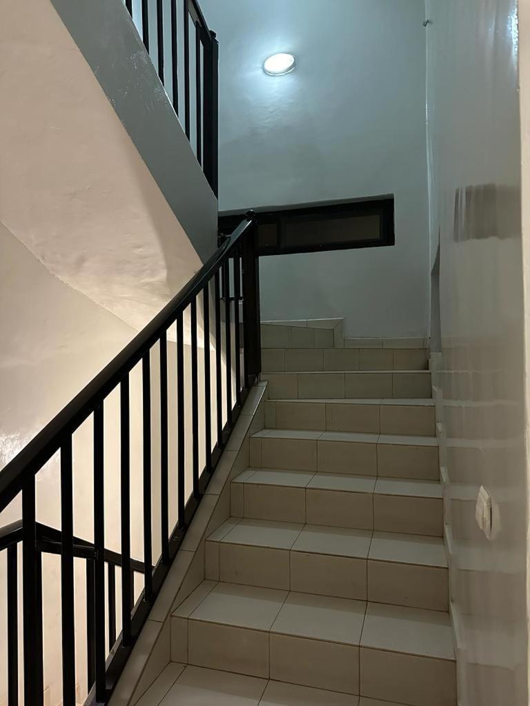 Appartement Spacieux Chez Keur Matou - F2 다카르 외부 사진